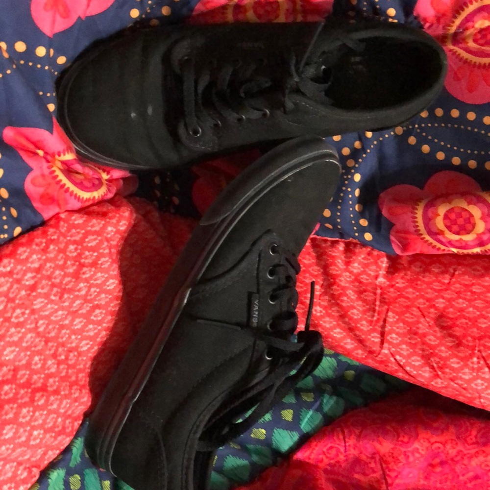 Vans - Picture 4 of 8